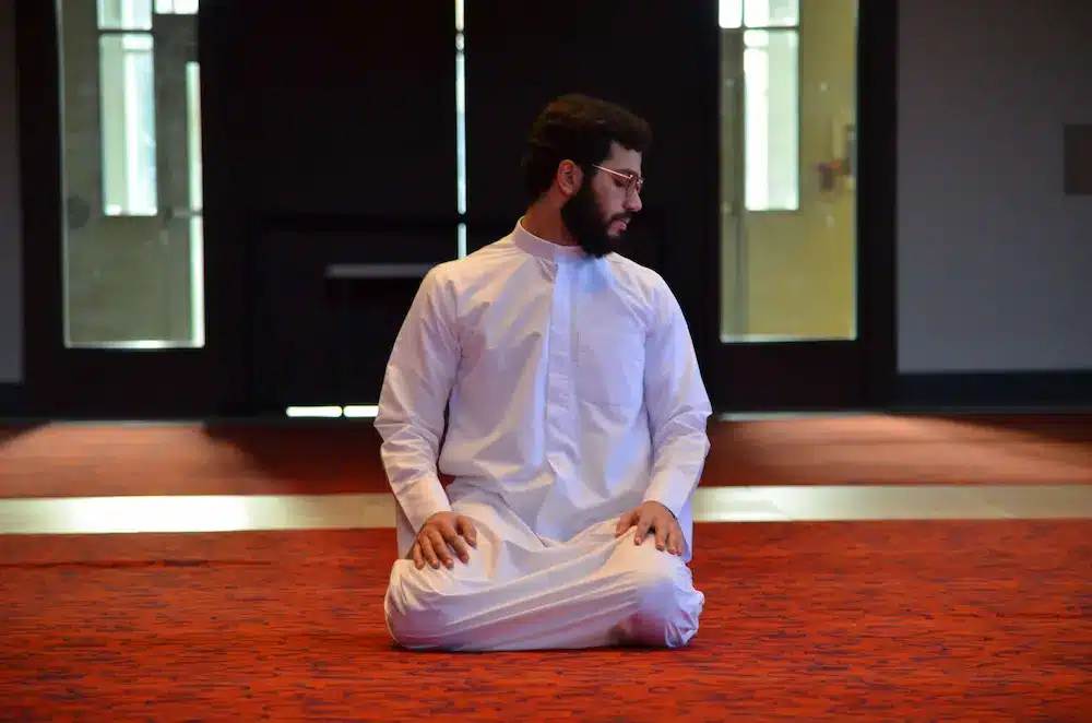 Concluding the Tashahhud in Salah with Tasleem