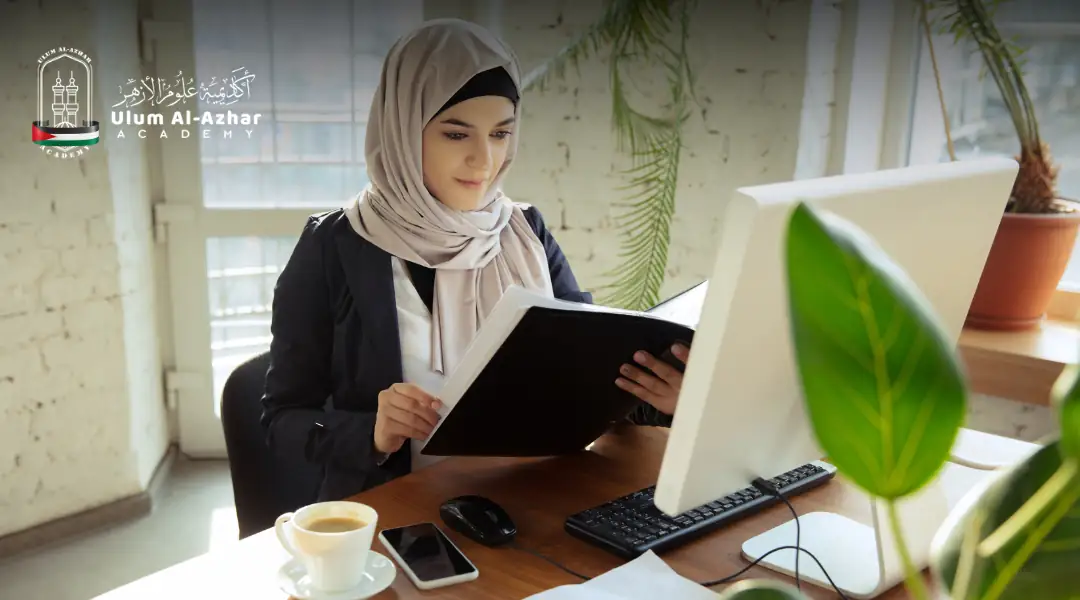 Teacher explaining meem sakinah rules in class