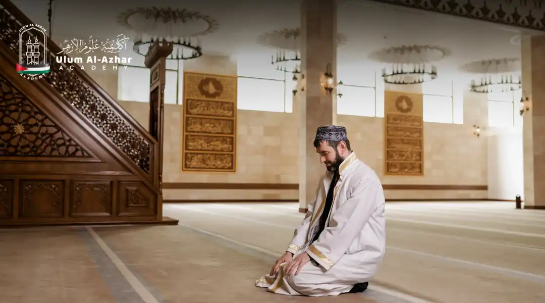 Muslim praying in mosque at night showing i'tikaf meaning