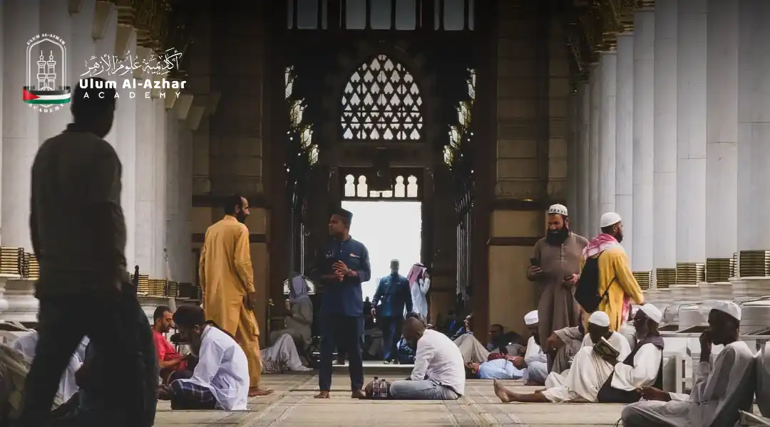 Suasana masjid dengan laungan maksud takbir raya